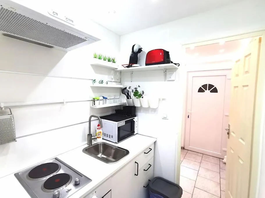 Erzsebet 5B City Center 1 Db Bed Very Convenient Budapest